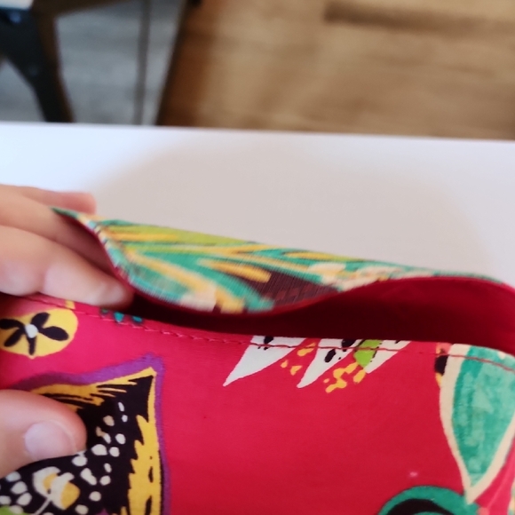 Vera Bradley Glasses Accessories - Picture 5 of 6